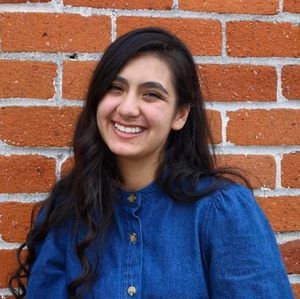 Meet your Posher, Isaura